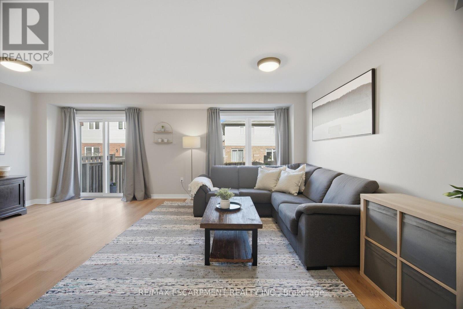 92 CELESTIAL CRESCENT, Hamilton, Ontario, L0R1P0 — Photo 7