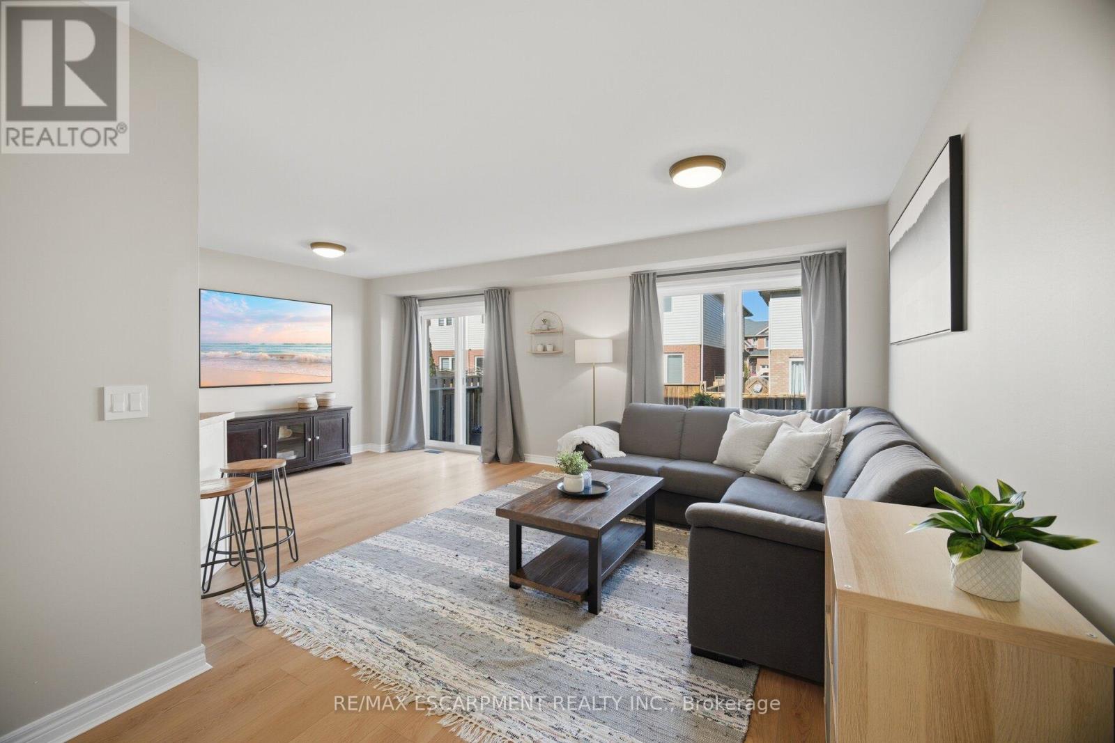 92 CELESTIAL CRESCENT, Hamilton, Ontario, L0R1P0 — Photo 9