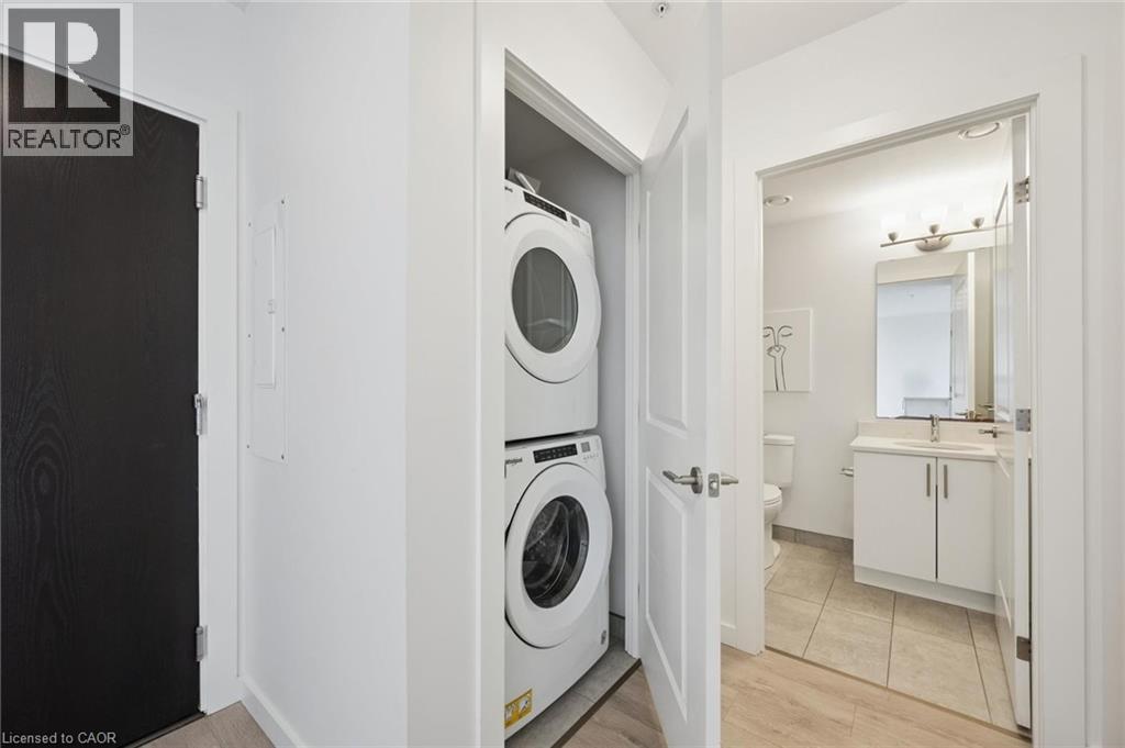 181 KING Street S Unit# 1607, Waterloo, Ontario, N2J0E7 — Photo 12