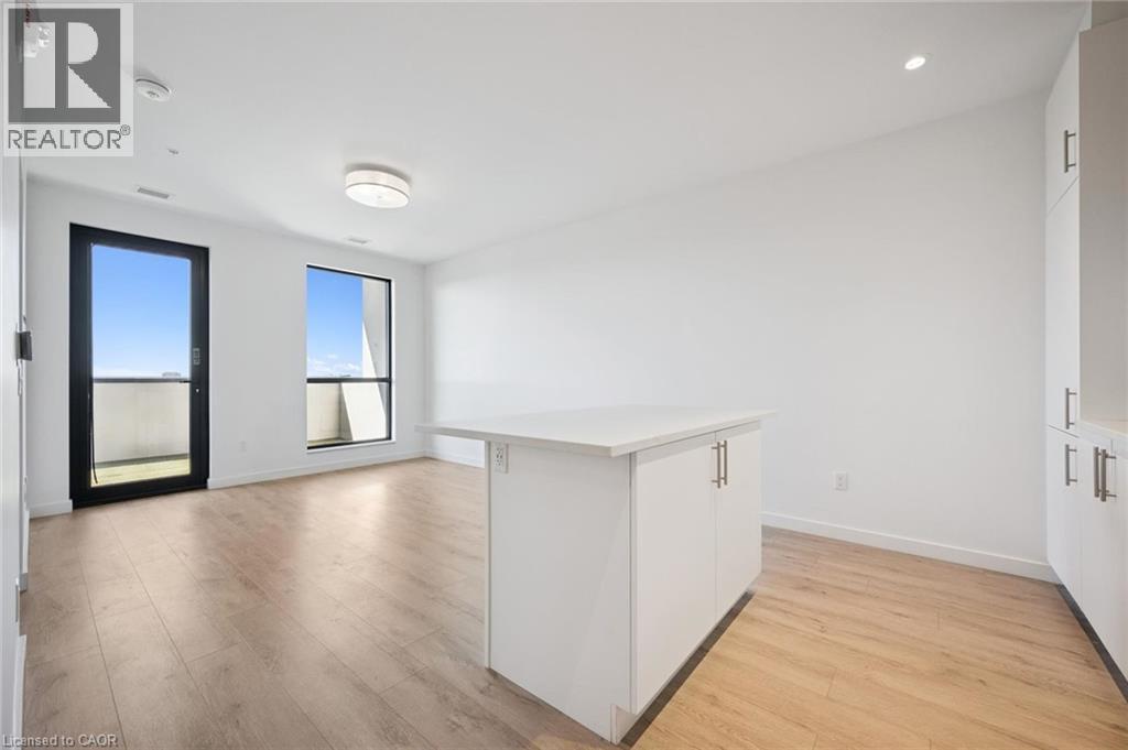 181 KING Street S Unit# 1607, Waterloo, Ontario, N2J0E7 — Photo 16