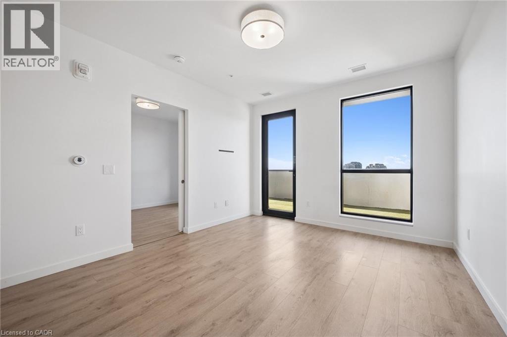 181 KING Street S Unit# 1607, Waterloo, Ontario, N2J0E7 — Photo 18