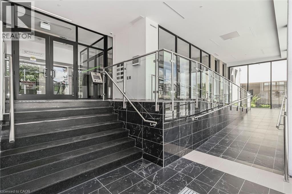 181 KING Street S Unit# 1607, Waterloo, Ontario, N2J0E7 — Photo 5