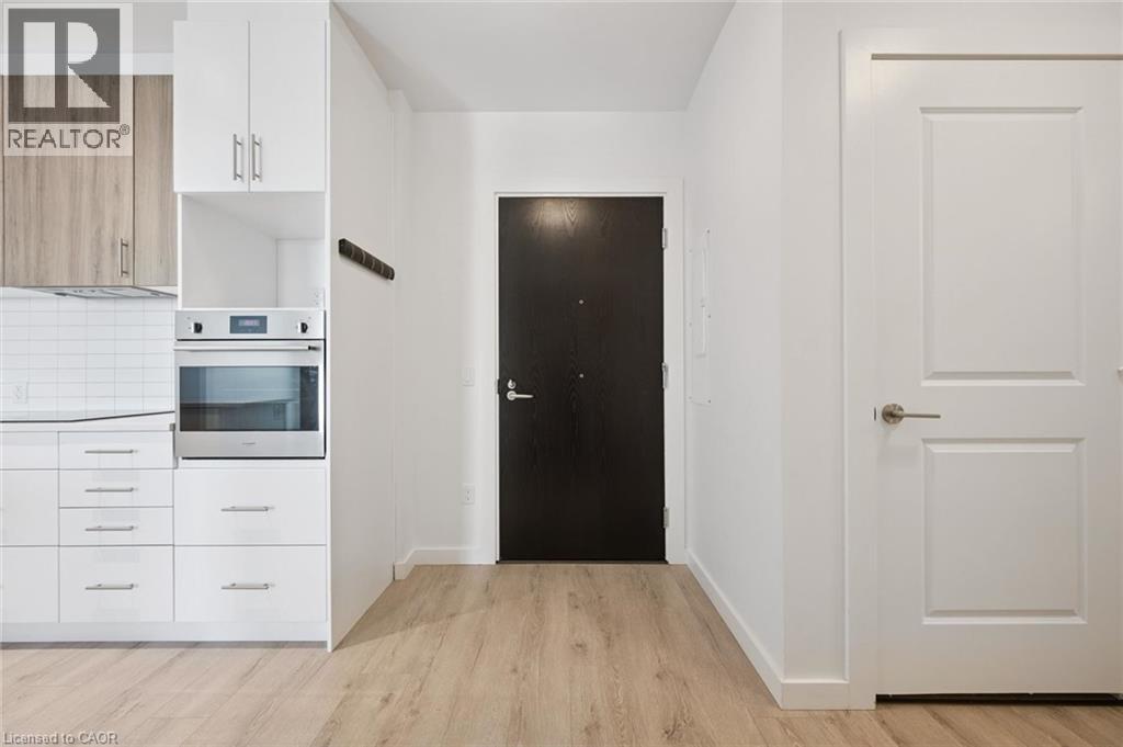 181 KING Street S Unit# 1607, Waterloo, Ontario, N2J0E7 — Photo 9