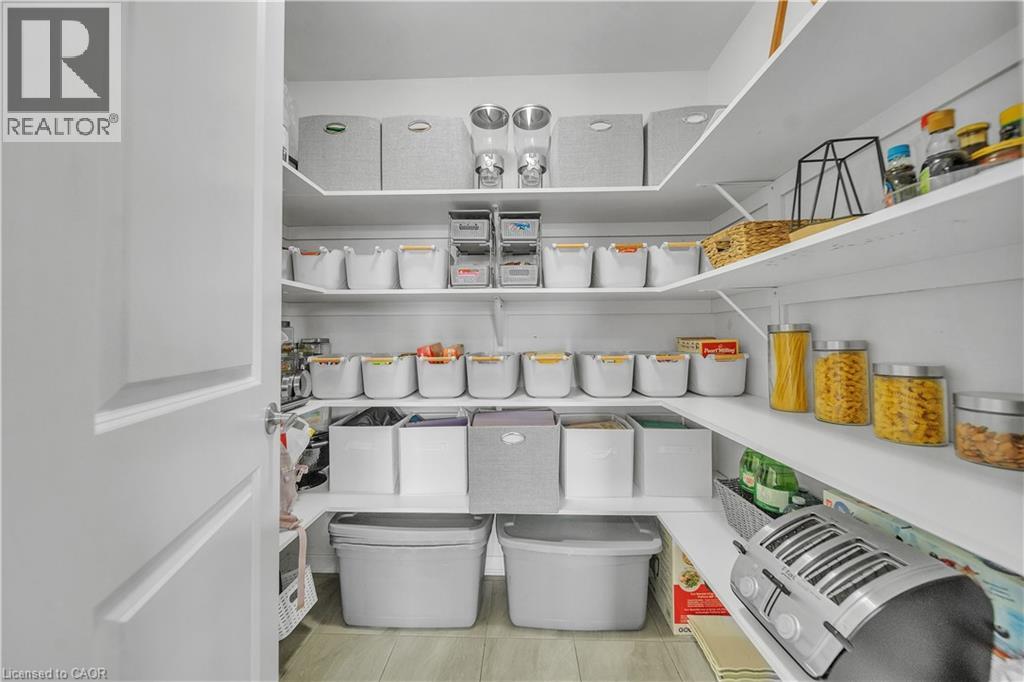 237 KINSMAN Drive, Binbrook, Ontario, L0R1C0 — Photo 19