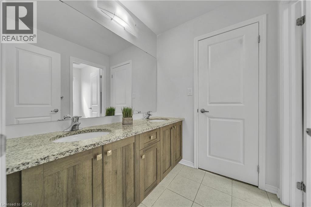 237 KINSMAN Drive, Binbrook, Ontario, L0R1C0 — Photo 29