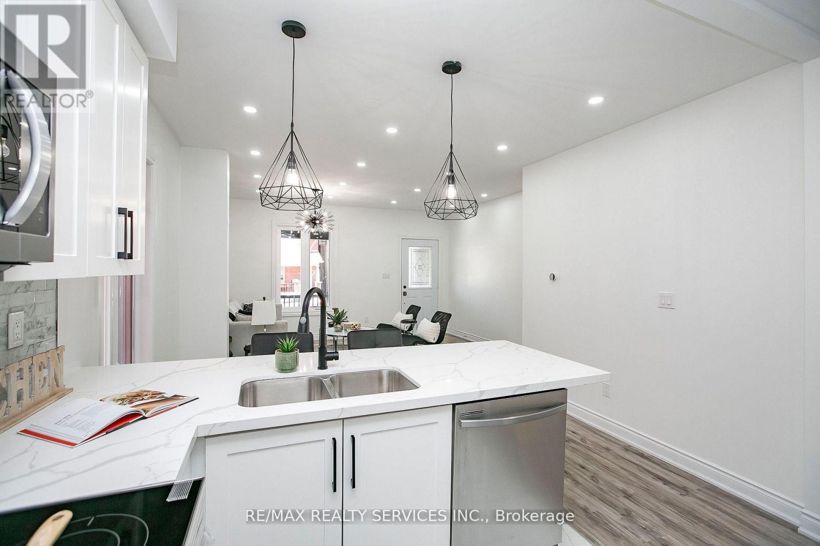 20 SOMERSET AVENUE E, Hamilton (Gibson), Ontario, L8L2L5 — Photo 12