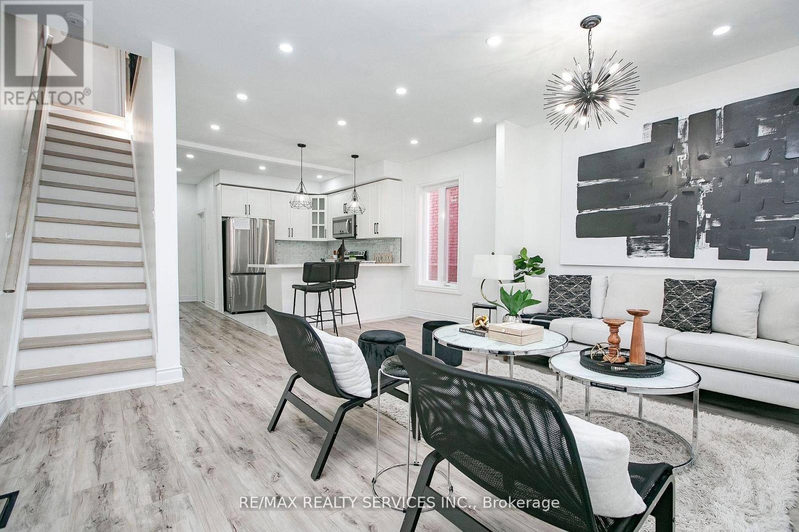 20 SOMERSET AVENUE E, Hamilton (Gibson), Ontario, L8L2L5 — Photo 4