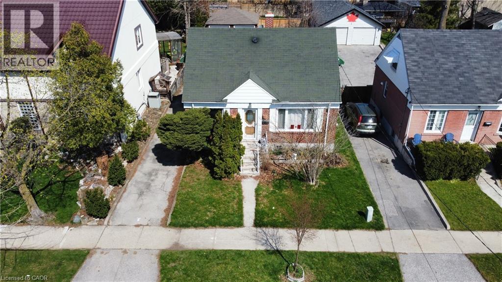 414 VALERMO Drive, Etobicoke, Ontario, M8W2L7 — Photo 2