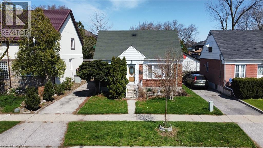 414 VALERMO Drive, Etobicoke, Ontario, M8W2L7 — Photo 3