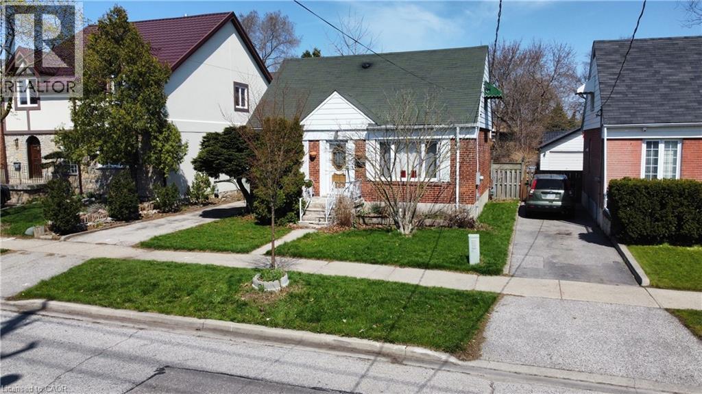 414 VALERMO Drive, Etobicoke, Ontario, M8W2L7 — Photo 4