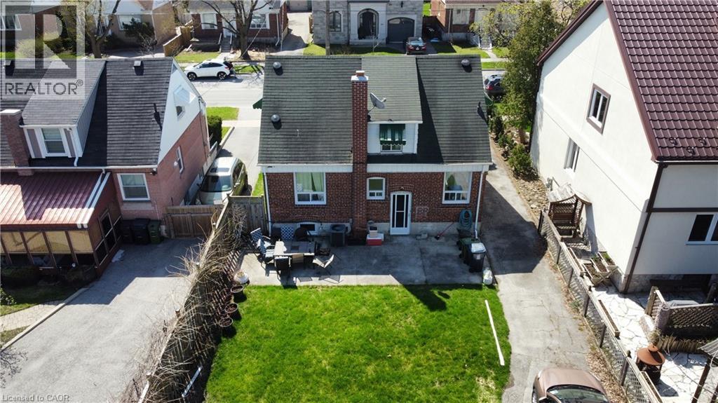 414 VALERMO Drive, Etobicoke, Ontario, M8W2L7 — Photo 5