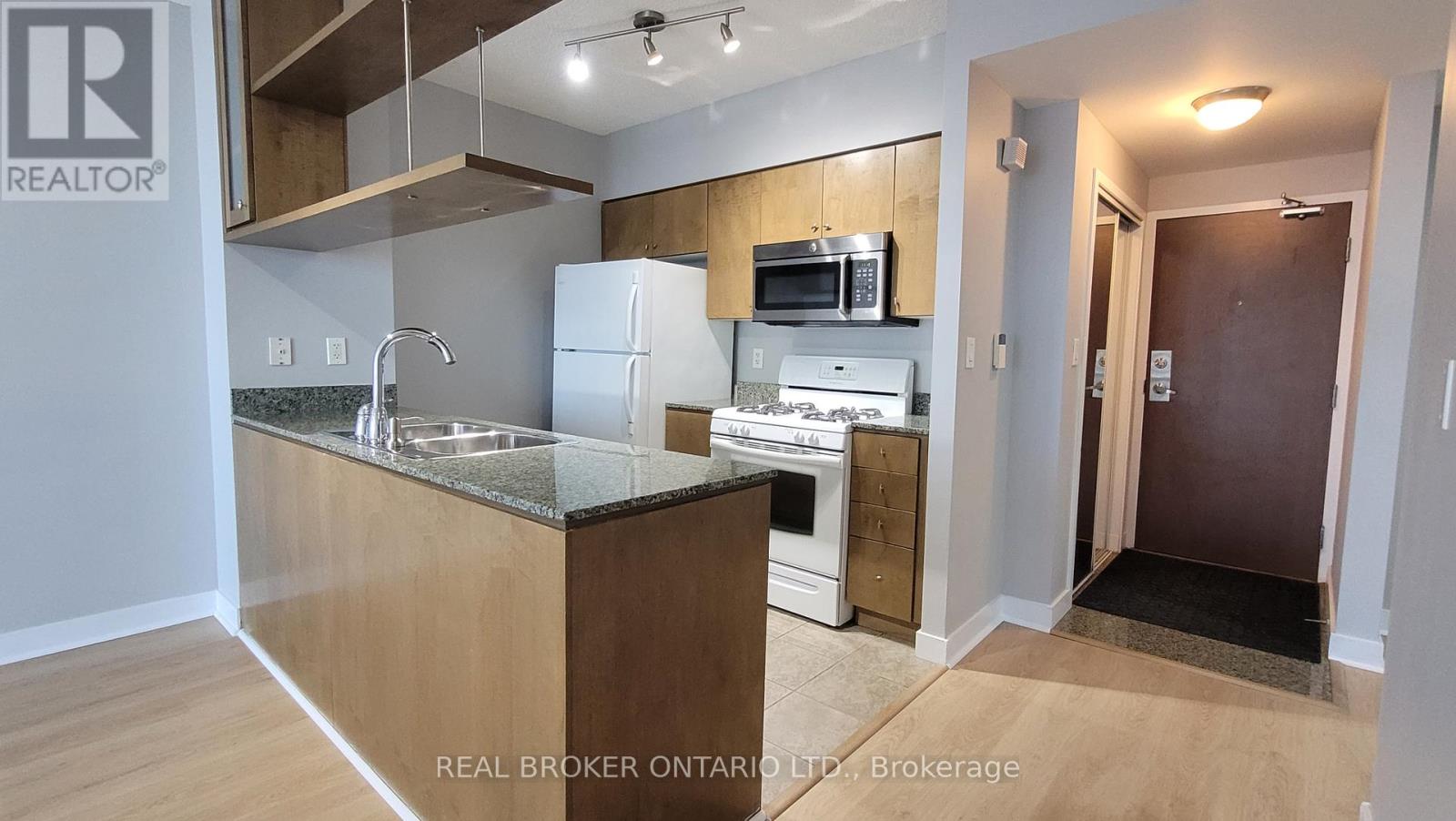 3101 - 35 MARINER TERRACE, Toronto (Waterfront Communities), Ontario, M5V3V9 — Photo 3