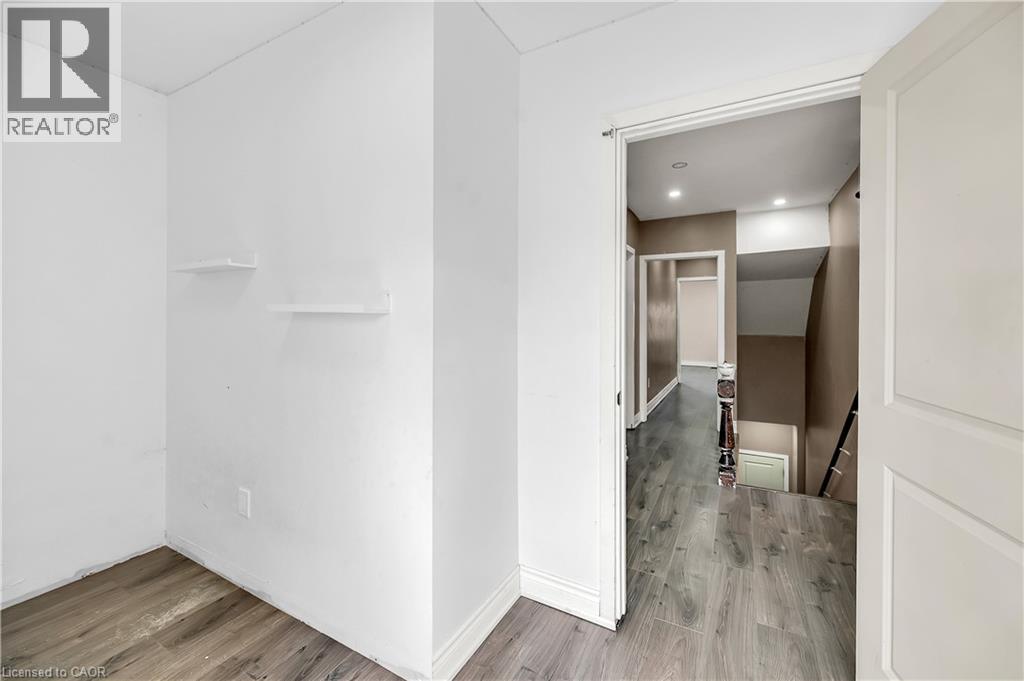 334 CANNON Street E, Hamilton, Ontario, L8L2B9 — Photo 18