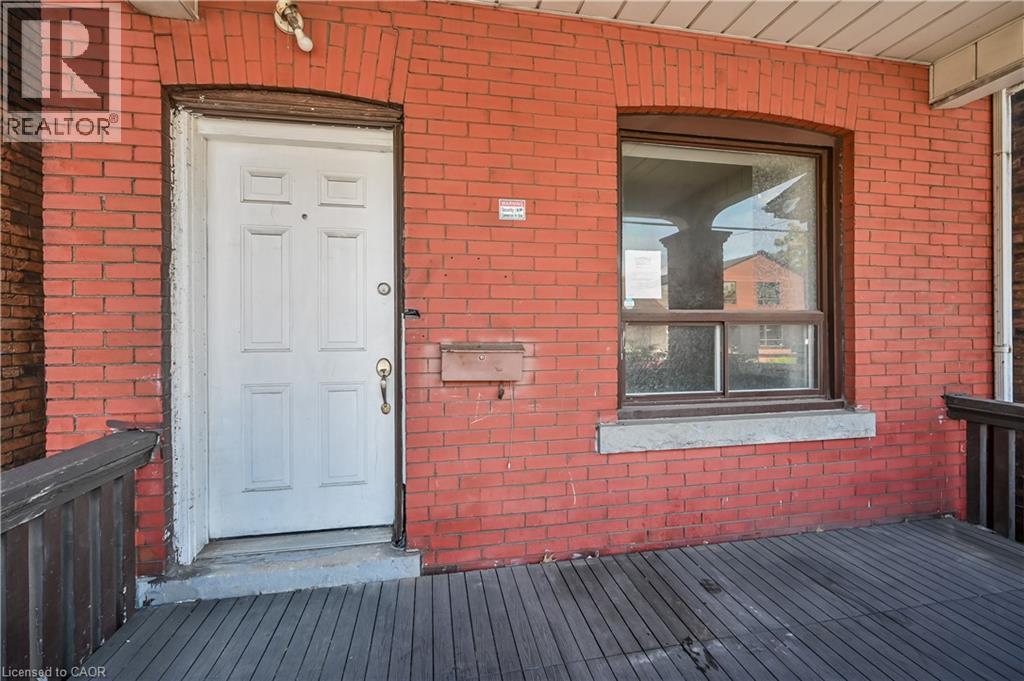 334 CANNON Street E, Hamilton, Ontario, L8L2B9 — Photo 2