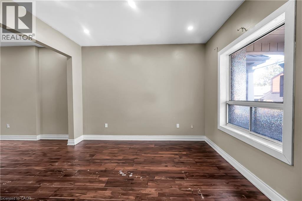 334 CANNON Street E, Hamilton, Ontario, L8L2B9 — Photo 4
