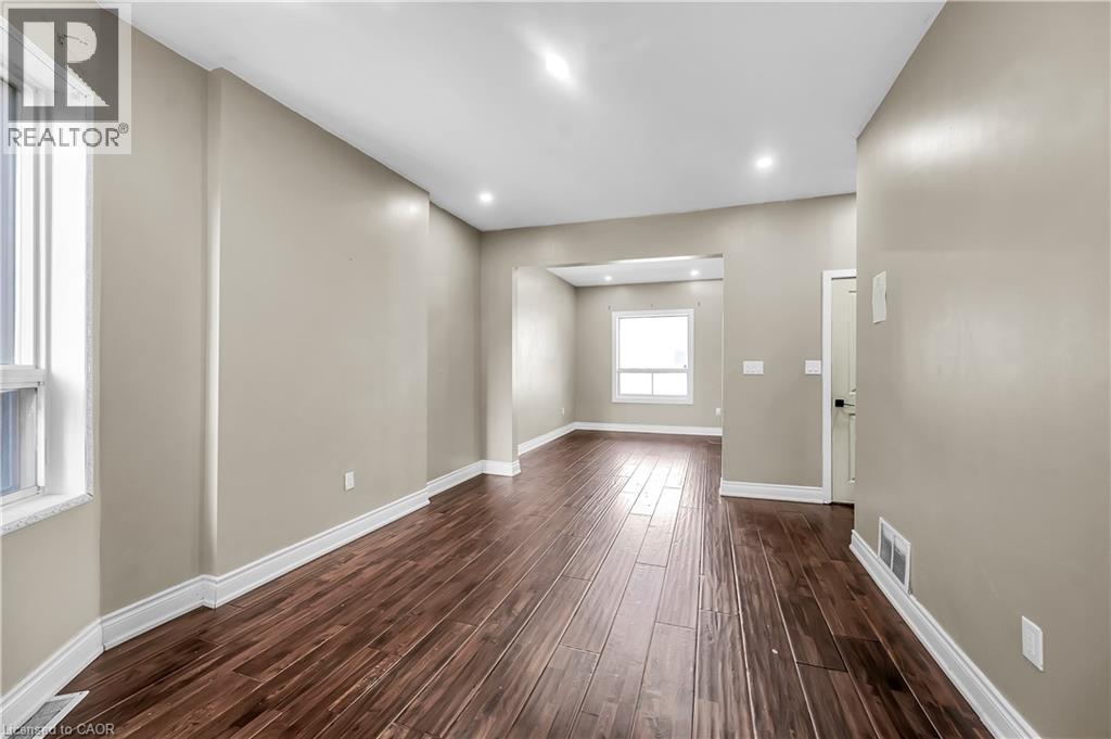 334 CANNON Street E, Hamilton, Ontario, L8L2B9 — Photo 9