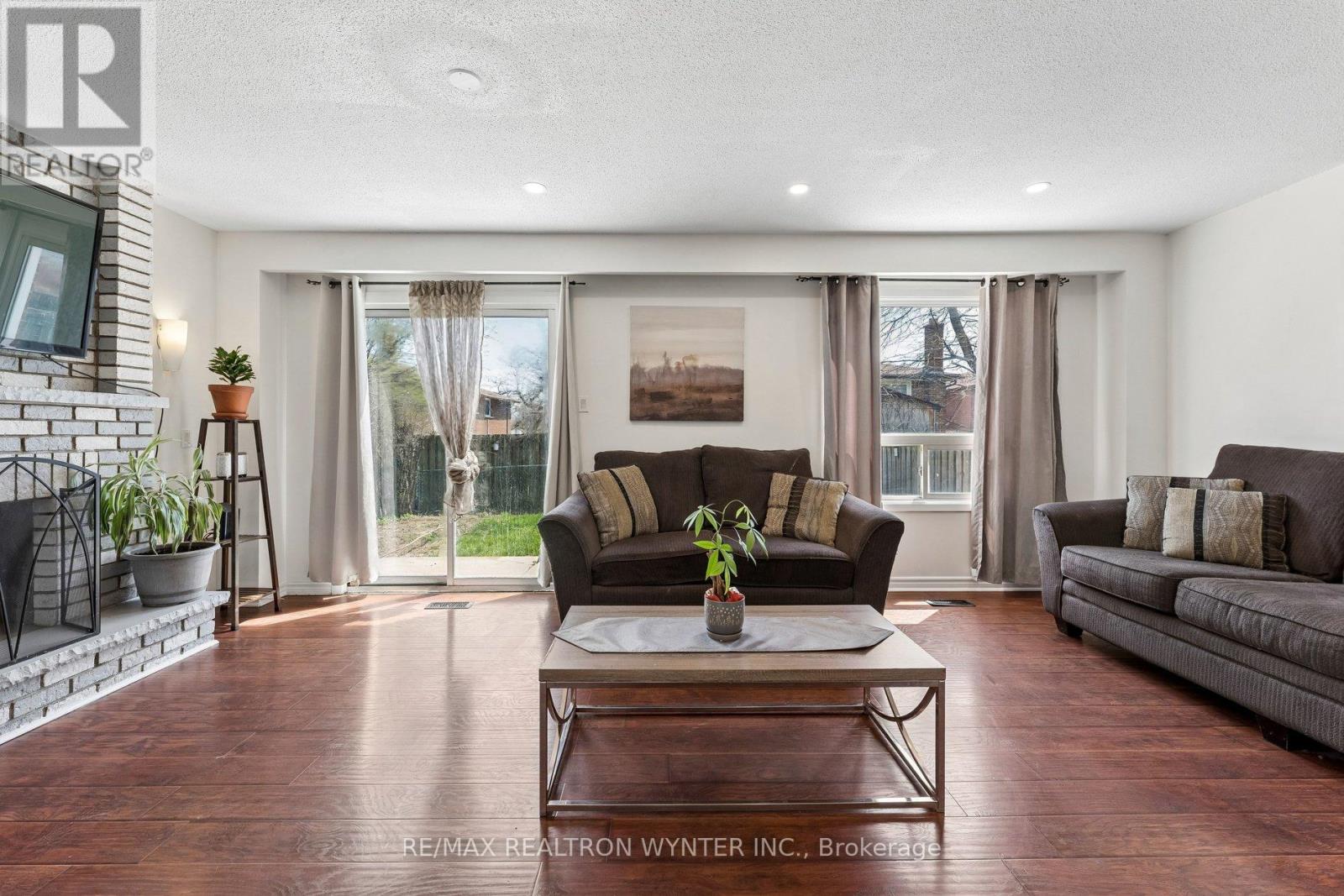 386 HANSEN ROAD, Brampton (Madoc), Ontario, L6V3P7 — Photo 5