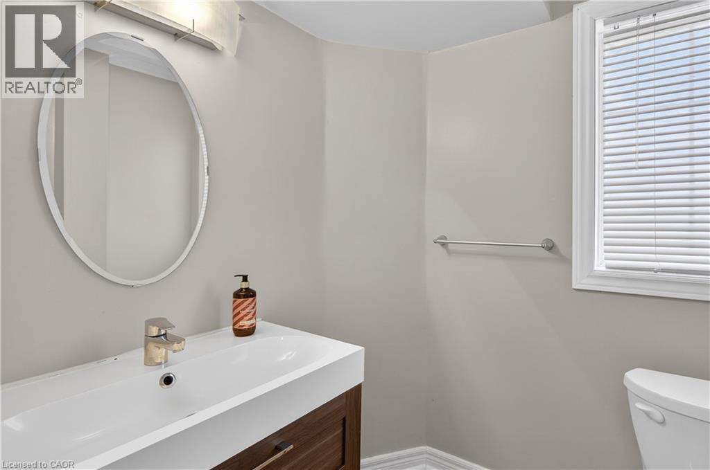 207 ROSSLYN Avenue N, Hamilton, Ontario, L8L7P8 — Photo 17