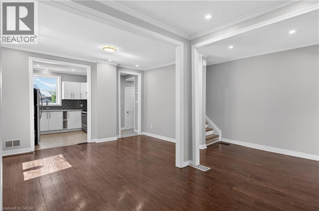 207 ROSSLYN Avenue N, Hamilton, Ontario, L8L7P8 — Photo 5