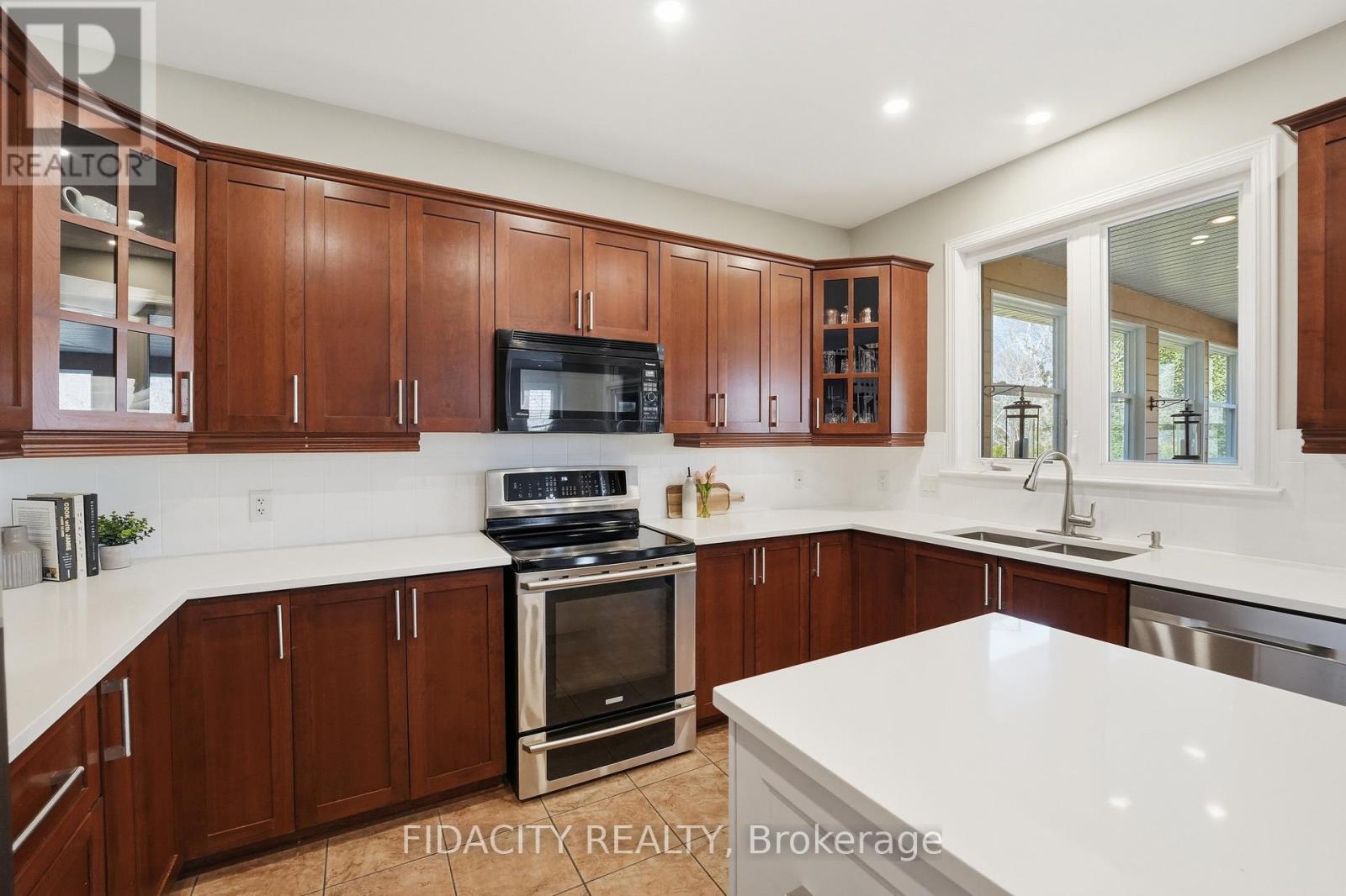 172 COYOTE CRESCENT, Ottawa, Ontario, K2S2G6 — Photo 14