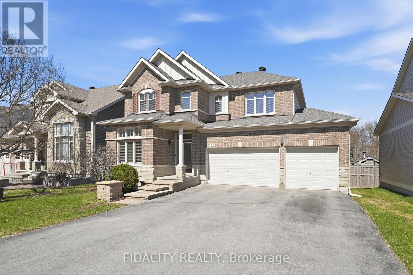 172 COYOTE CRESCENT, Ottawa, Ontario, K2S2G6 — Photo 3