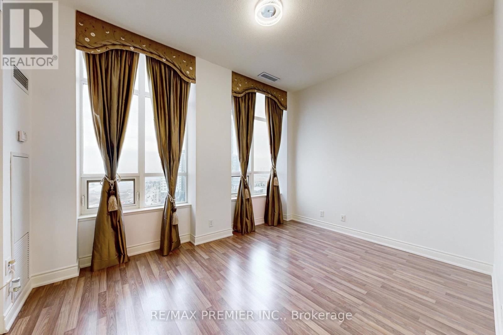 PH07 - 9225 JANE STREET, Vaughan (Maple), Ontario, L6A0J7 — Photo 17