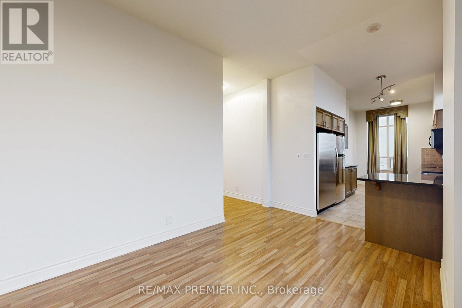 PH07 - 9225 JANE STREET, Vaughan (Maple), Ontario, L6A0J7 — Photo 4