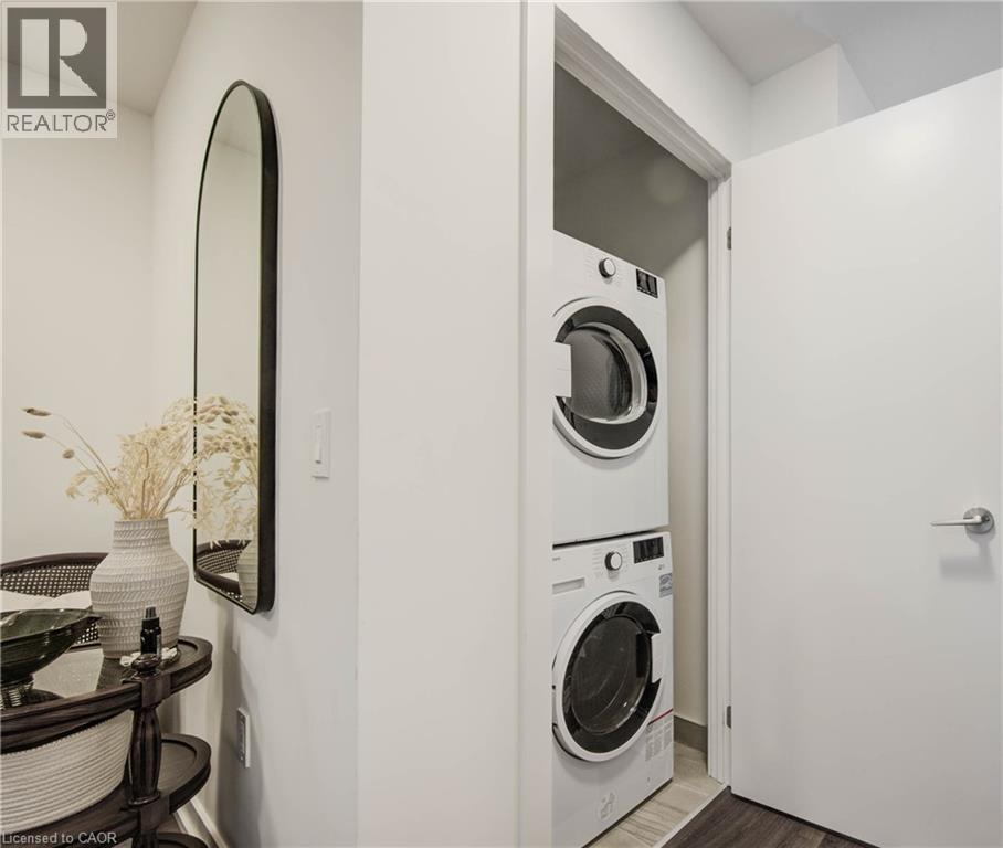 15 WELLINGTON Street S Unit# 704, Kitchener, Ontario, N2G0E4 — Photo 3