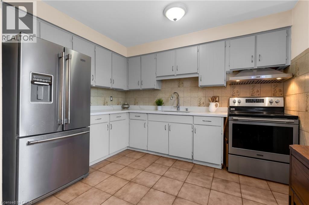 102 BERKINDALE Drive, Hamilton, Ontario, L8E1M5 — Photo 14