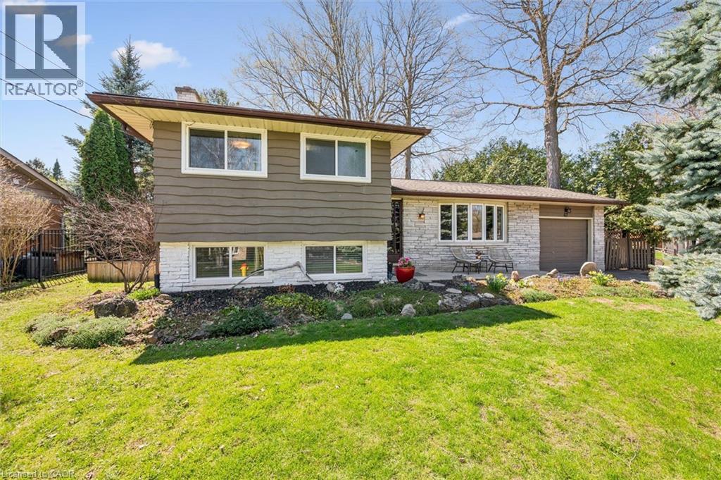 47 HILLCREST Lane, Kitchener, Ontario, N2K1S9 — Photo 2