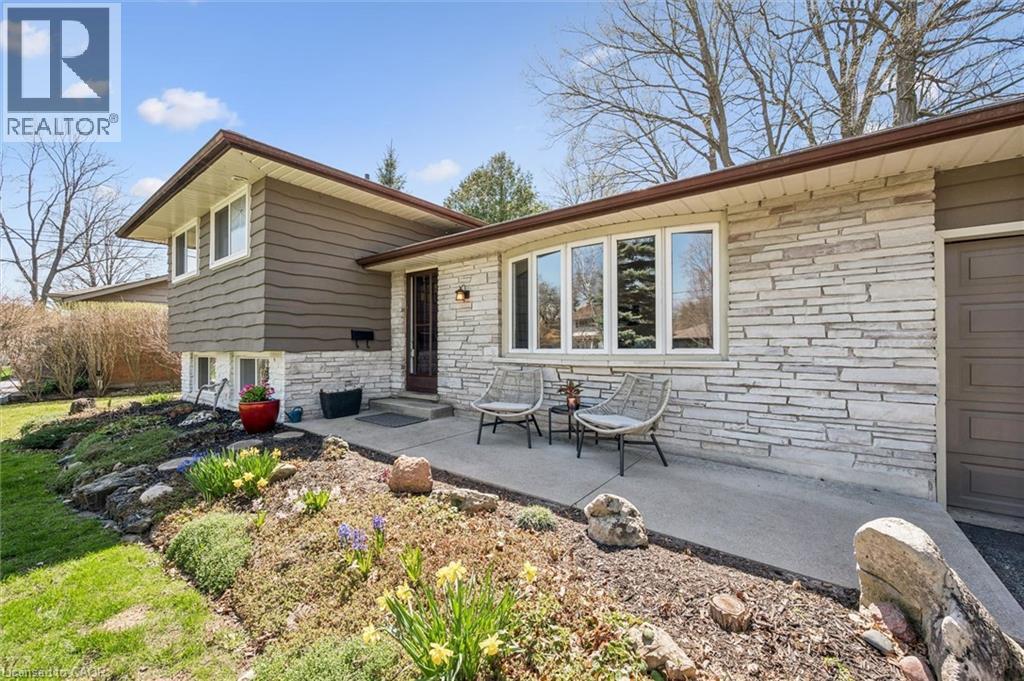 47 HILLCREST Lane, Kitchener, Ontario, N2K1S9 — Photo 3