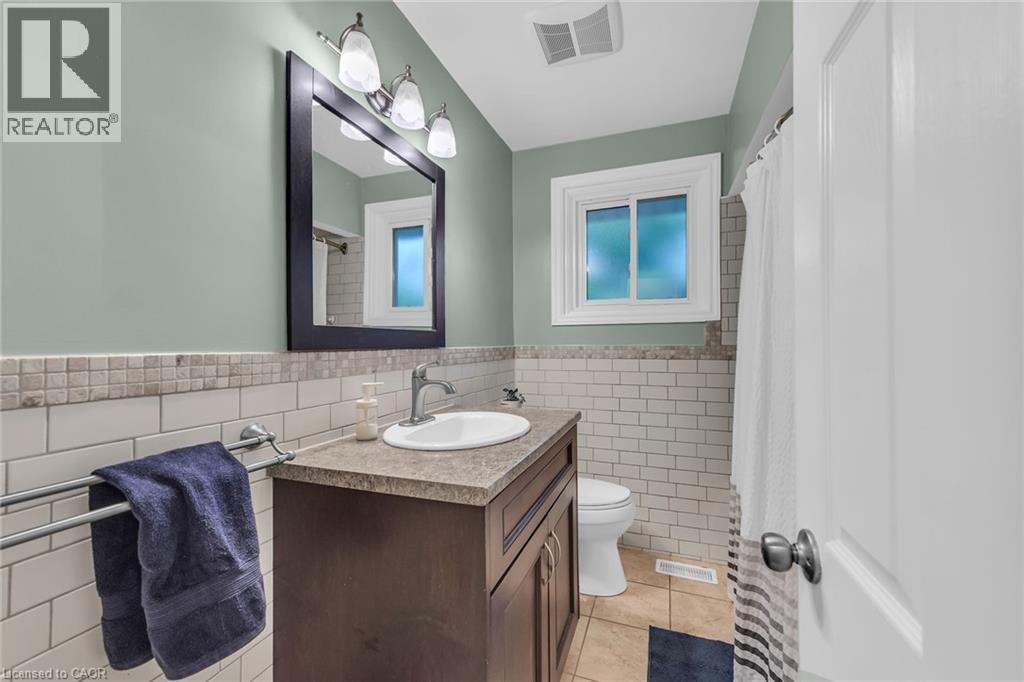 5 BURRWOOD Drive, Hamilton, Ontario, L9C3S9 — Photo 24