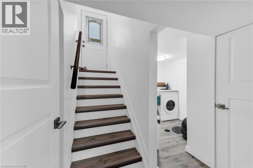 5 BURRWOOD Drive, Hamilton, Ontario, L9C3S9 — Photo 34