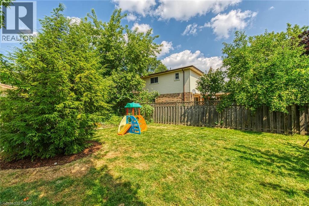 5 BURRWOOD Drive, Hamilton, Ontario, L9C3S9 — Photo 40