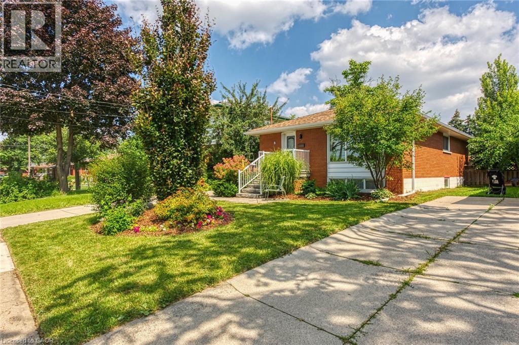 5 BURRWOOD Drive, Hamilton, Ontario, L9C3S9 — Photo 7