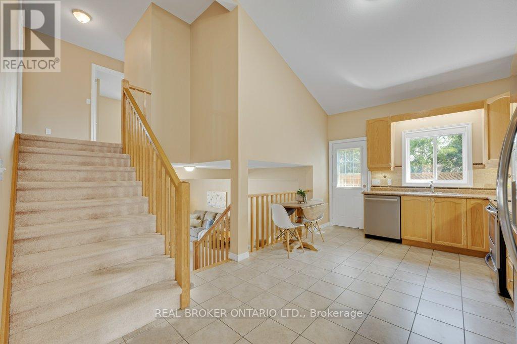 51 SUNDANCE CRESCENT, Hamilton, Ontario, L0R1P0 — Photo 8