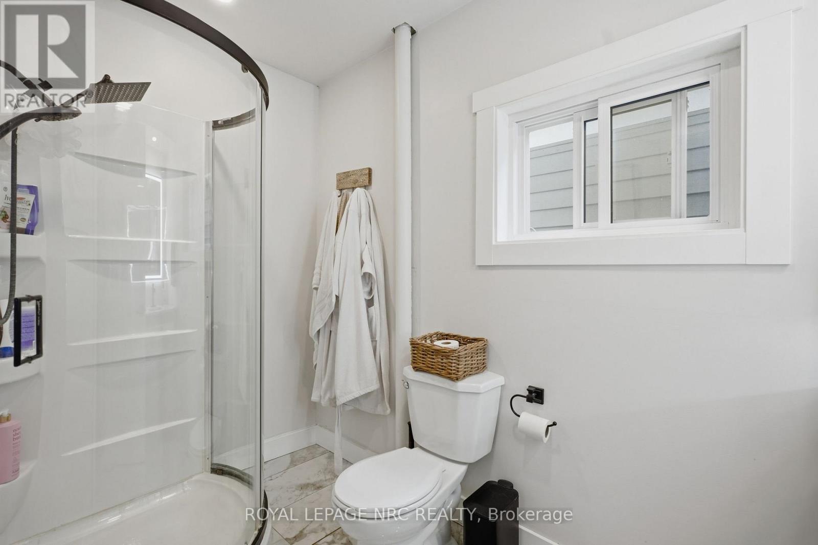 17 CONSIDINE AVENUE, St. Catharines (Port Dalhousie), Ontario, L2N5K1 — Photo 10