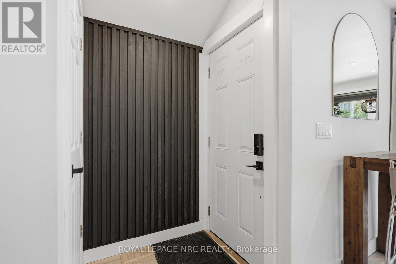 17 CONSIDINE AVENUE, St. Catharines (Port Dalhousie), Ontario, L2N5K1 — Photo 3