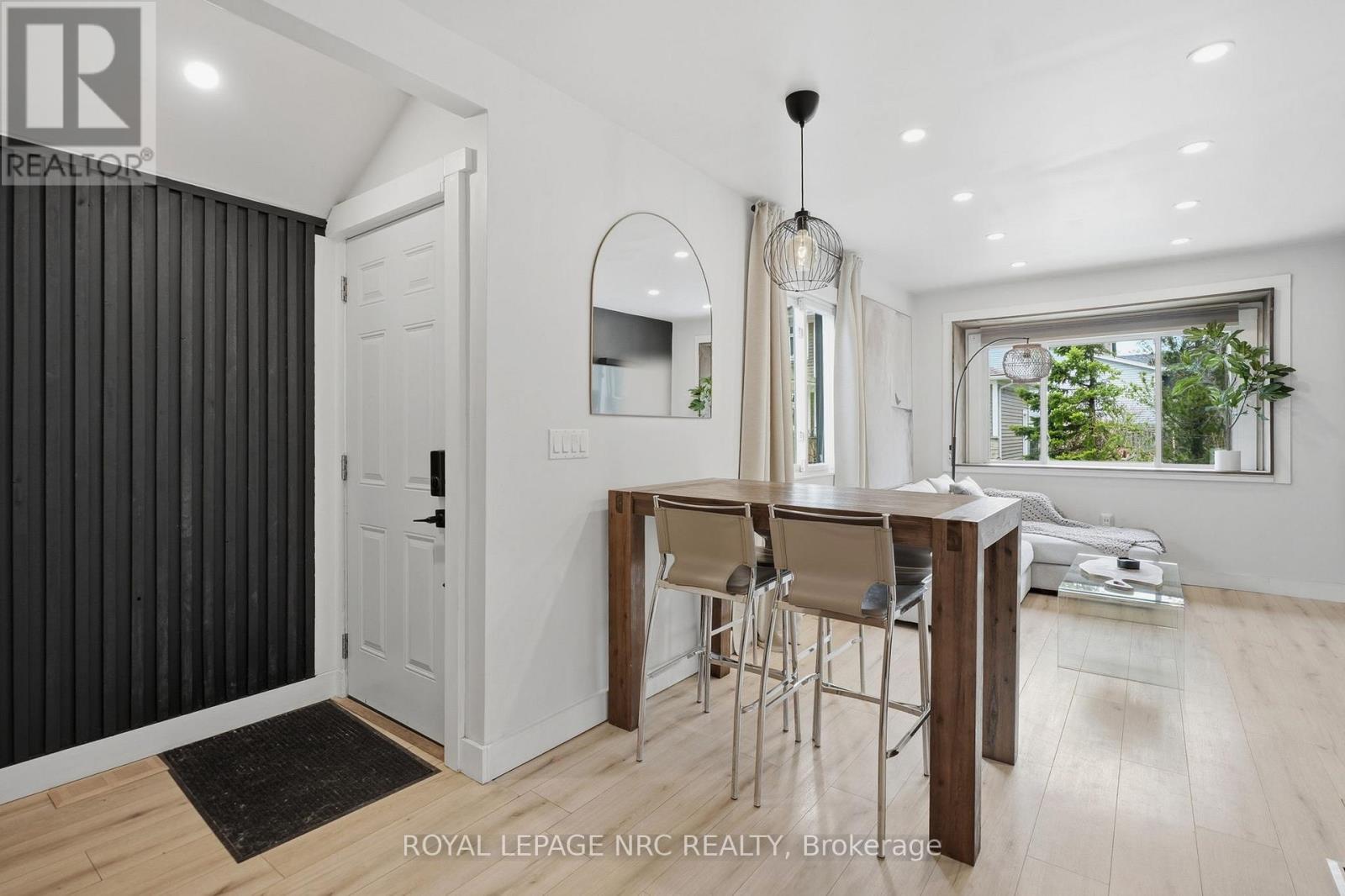 17 CONSIDINE AVENUE, St. Catharines (Port Dalhousie), Ontario, L2N5K1 — Photo 4