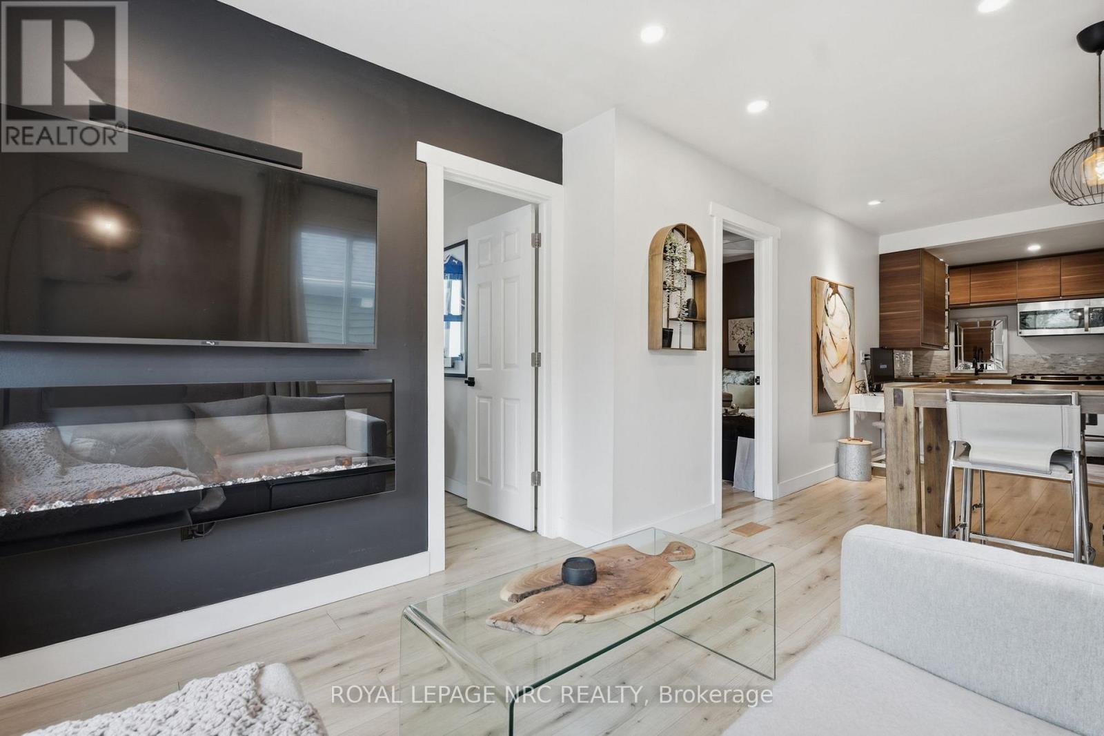 17 CONSIDINE AVENUE, St. Catharines (Port Dalhousie), Ontario, L2N5K1 — Photo 5