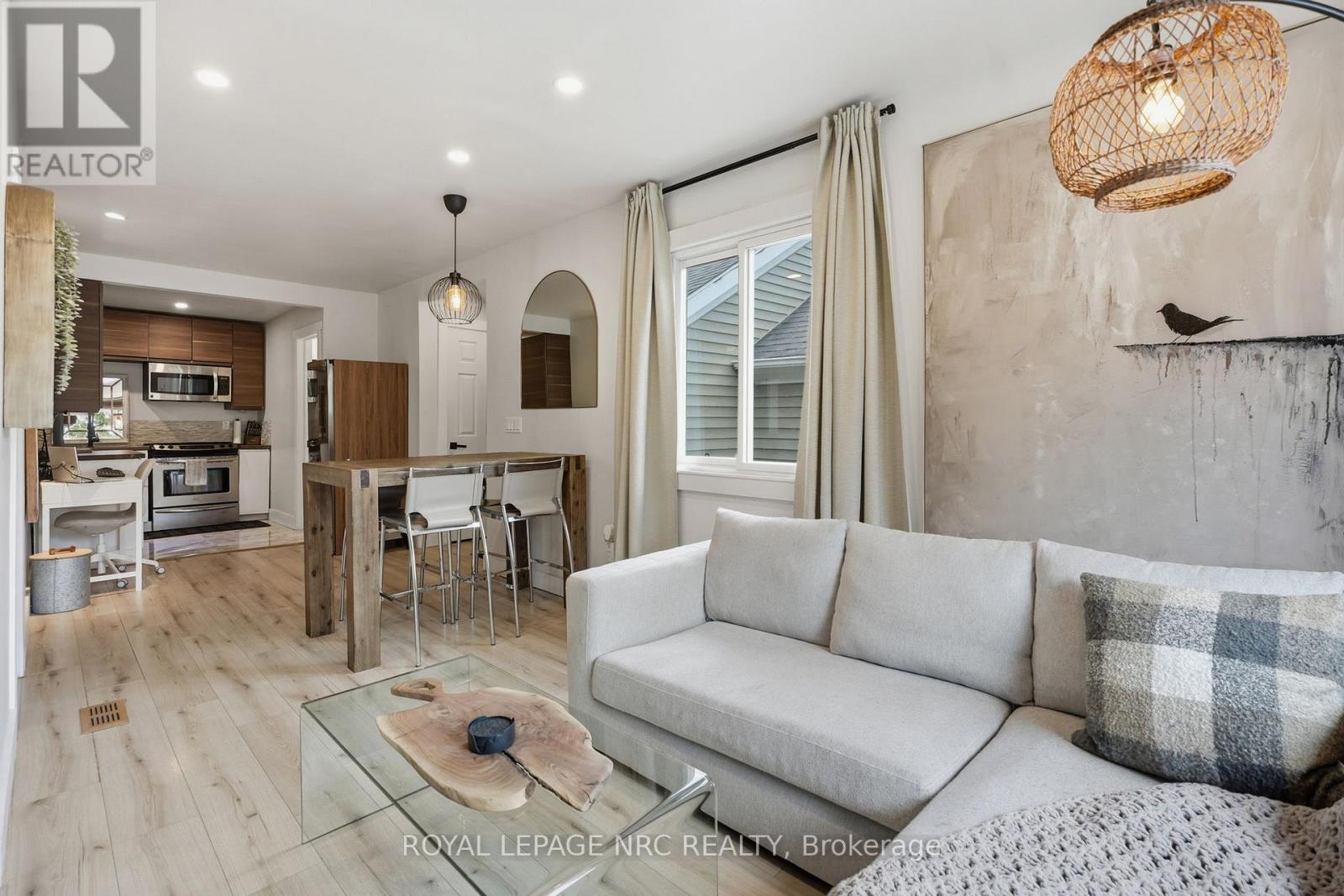 17 CONSIDINE AVENUE, St. Catharines (Port Dalhousie), Ontario, L2N5K1 — Photo 6