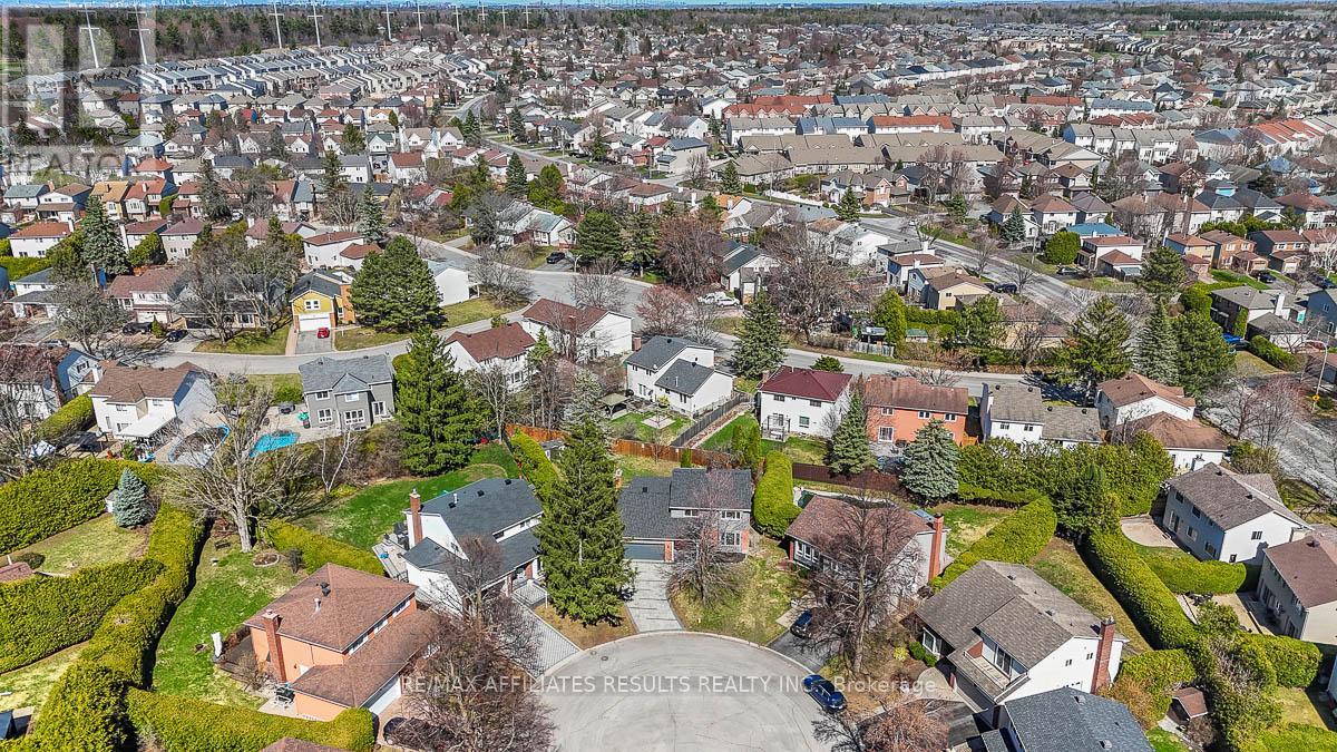 13 REDFOX PLACE, Ottawa, Ontario, K2M1C8 — Photo 3