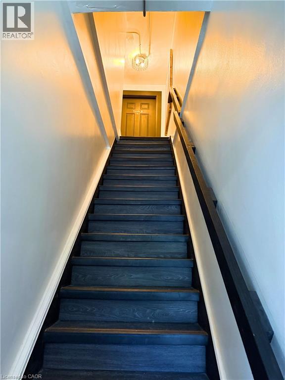 1129 MAIN Street E Unit# 1, Hamilton, Ontario, L8M1P2 — Photo 18