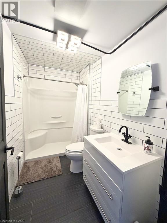 1129 MAIN Street E Unit# 1, Hamilton, Ontario, L8M1P2 — Photo 9