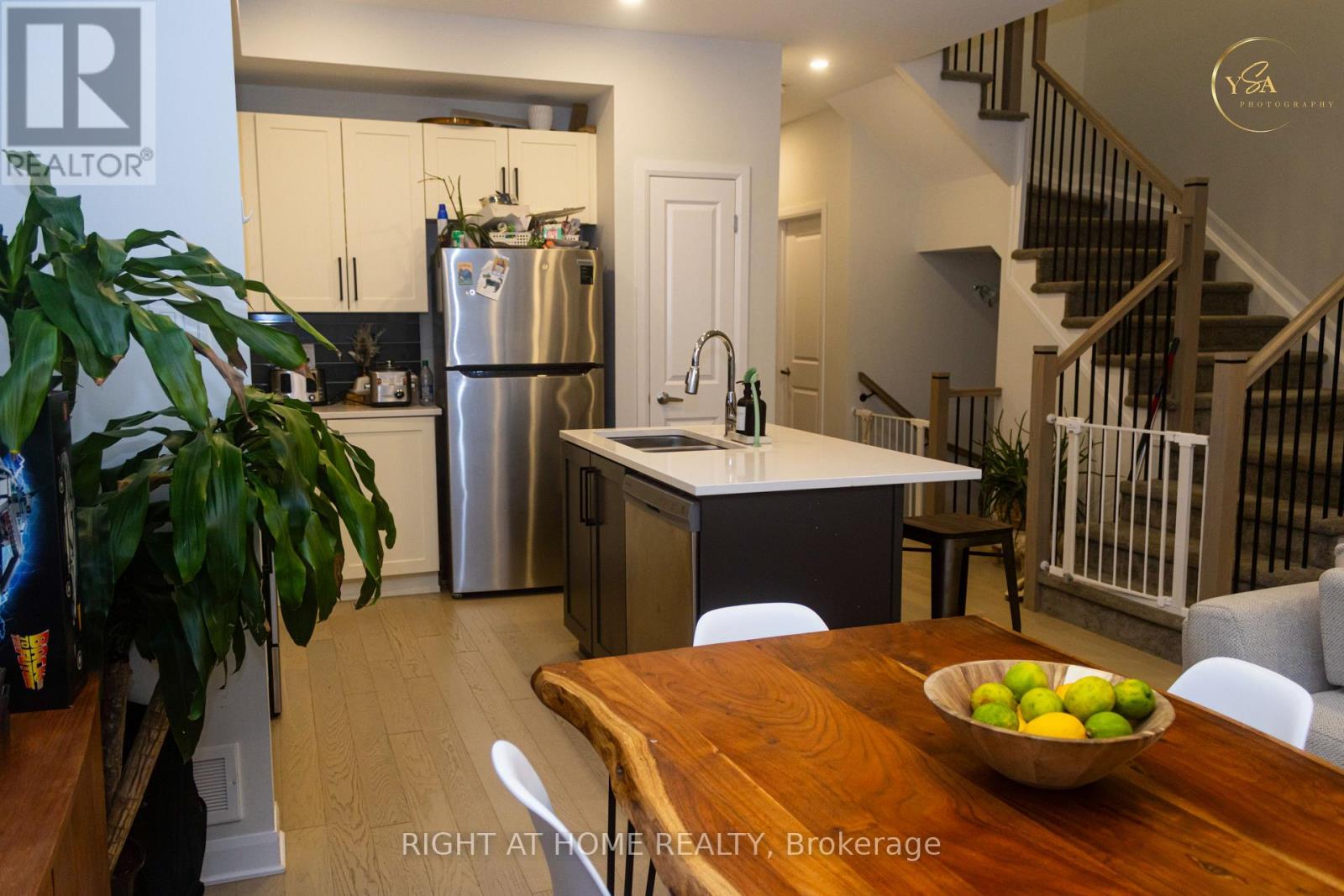 323 TOURING WAY, Ottawa, Ontario, K2J6P1 — Photo 9