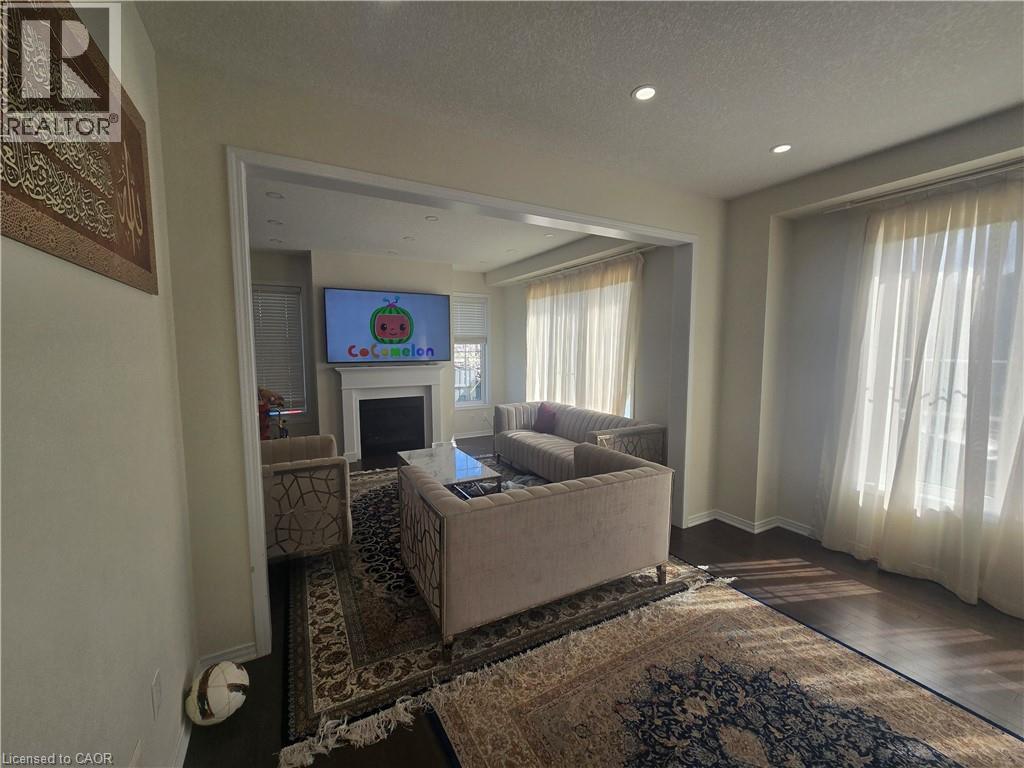 200 BEDROCK Drive, Stoney Creek, Ontario, L8J0M2 — Photo 13