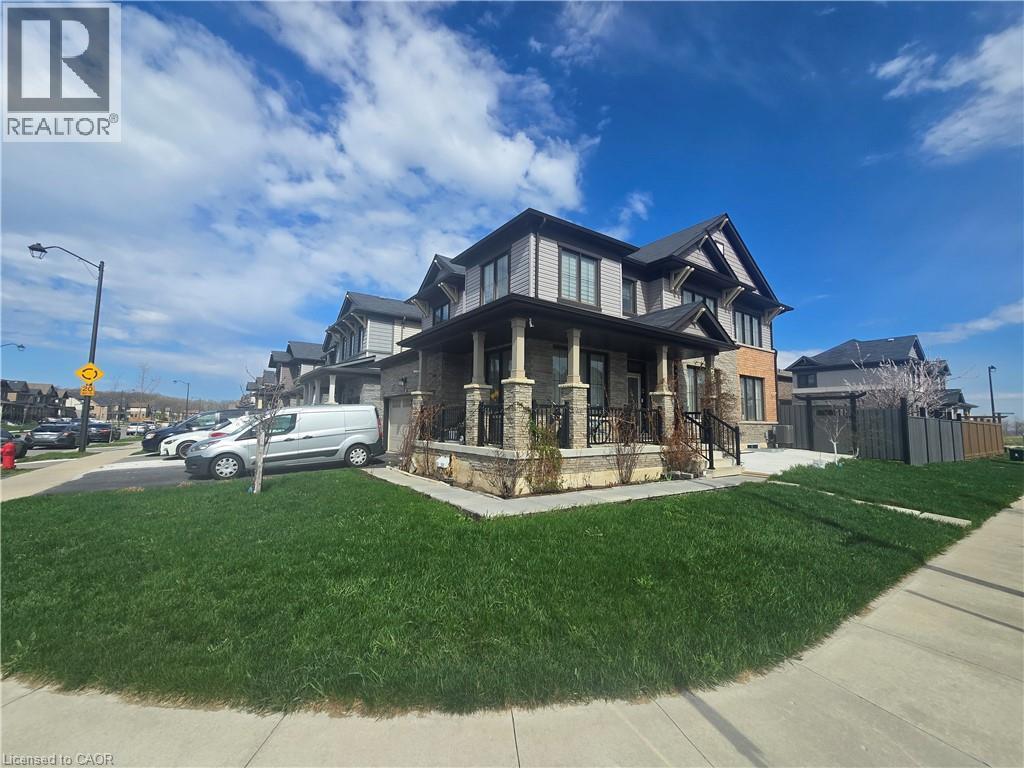 200 BEDROCK Drive, Stoney Creek, Ontario, L8J0M2 — Photo 2