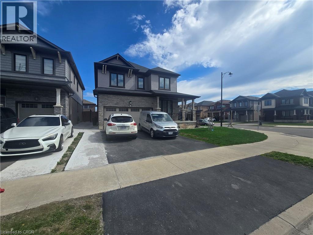 200 BEDROCK Drive, Stoney Creek, Ontario, L8J0M2 — Photo 5