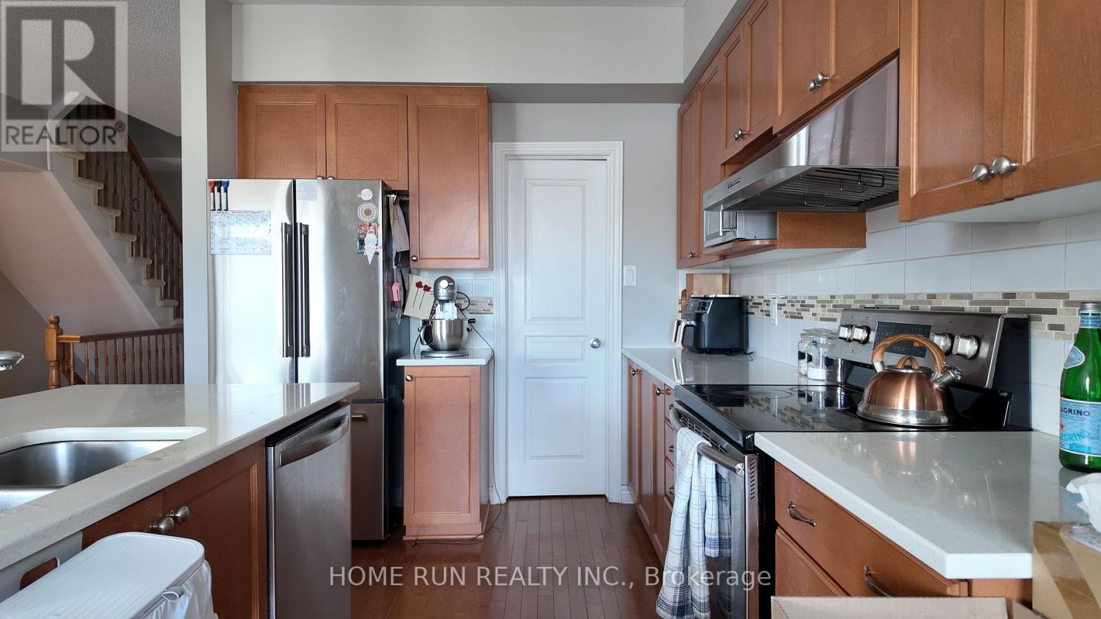 944 FLETCHER CIRCLE, Ottawa, Ontario, K2T0B7 — Photo 4