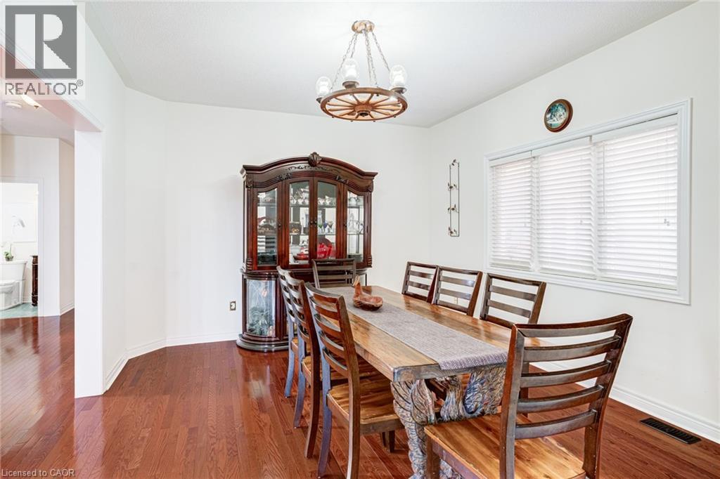 37 DENIM Drive, Brampton, Ontario, L6P2R3 — Photo 14